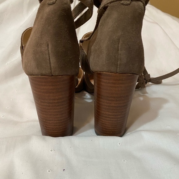 Sole Society Brown Suede Leather Ankle Wrap Closed Toe Chunky Heels - Picture 8 of 10